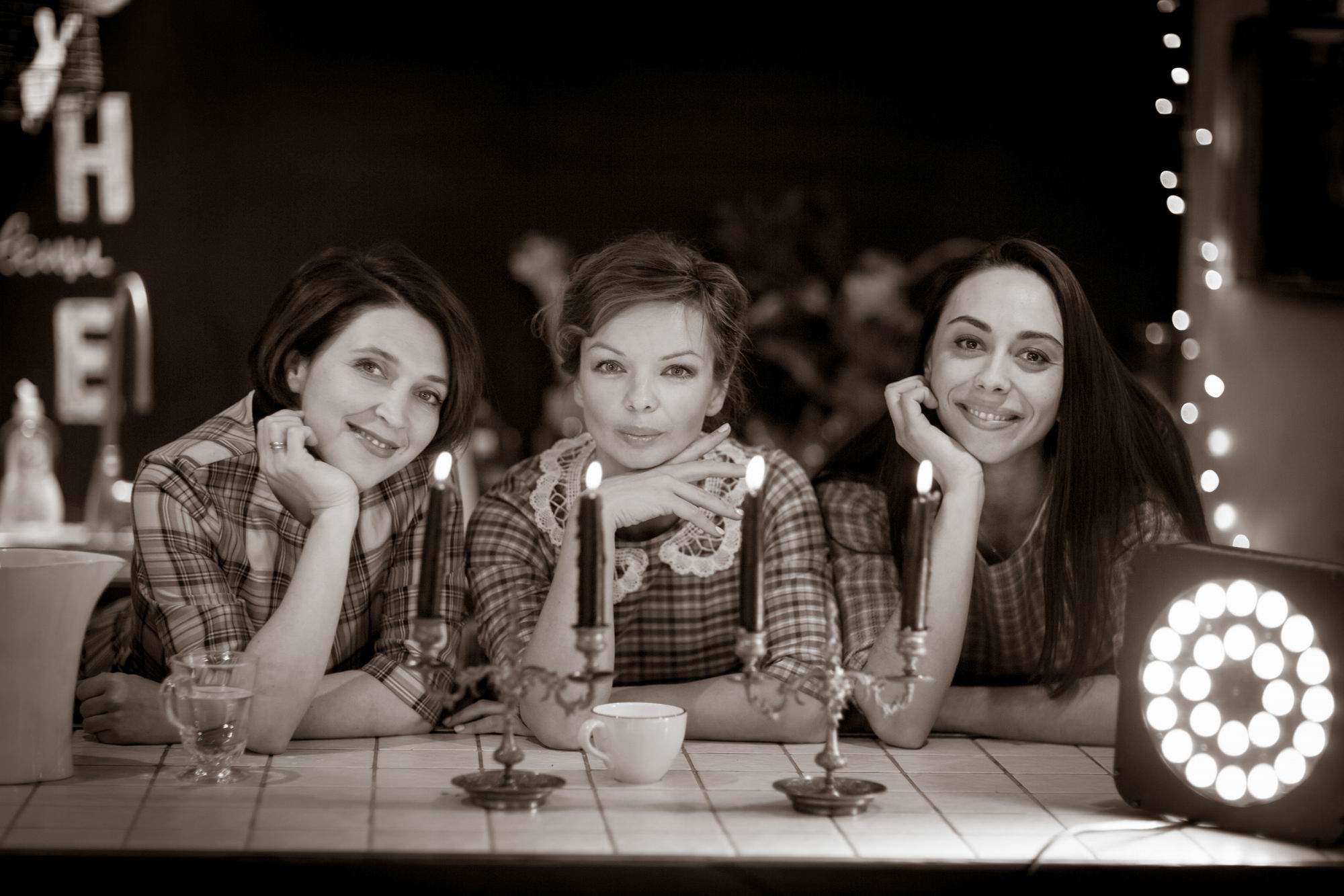 Иллюстрация: «Солнечная вязь»: согревающий спектакль Алисы Гребенщиковой