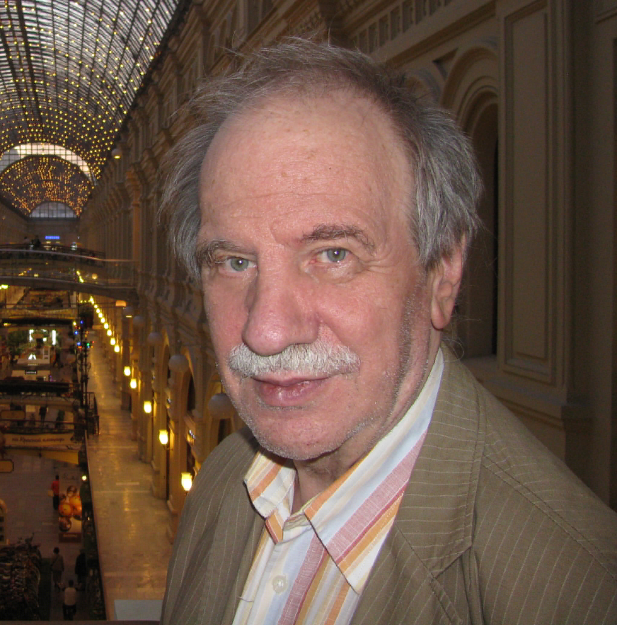 Иллюстрация: Творческий вечер поэта Константина Кедрова