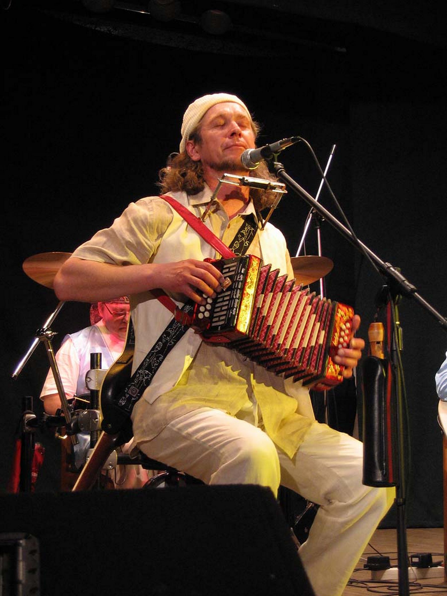 Иллюстрация: Саша Ирбе и Олег Чвиков. «Лабиринты любви»